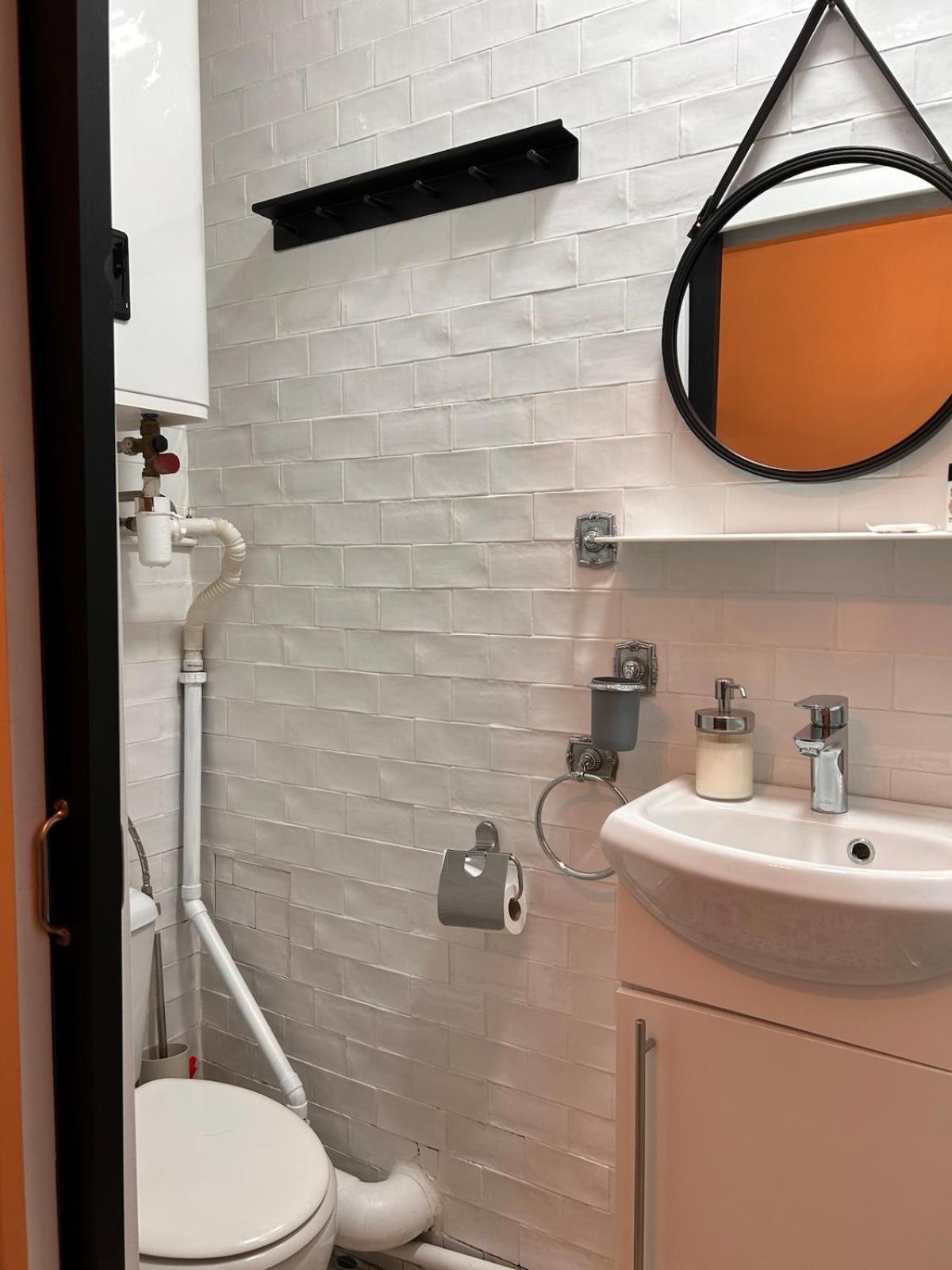 Studio Paris - Metro 7 Cadet - Quartier Faubourg-Montmartre エクステリア 写真