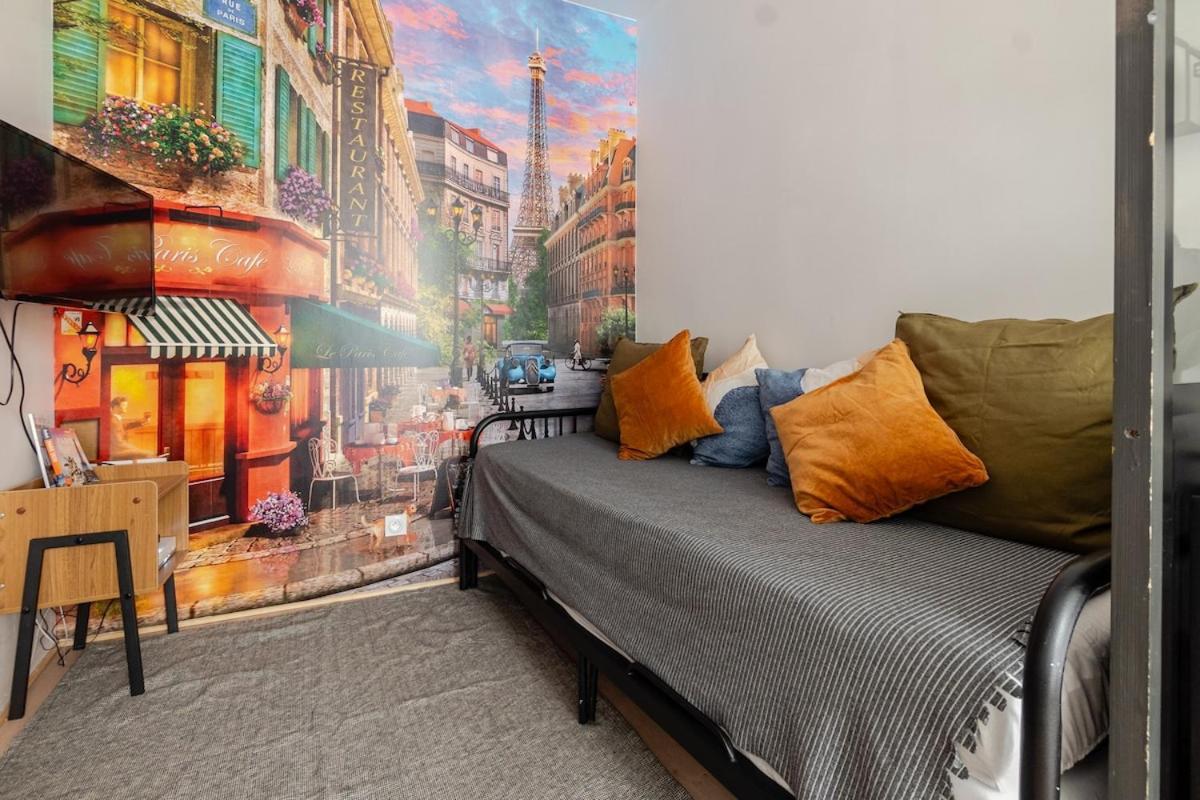 Studio Paris - Metro 7 Cadet - Quartier Faubourg-Montmartre エクステリア 写真