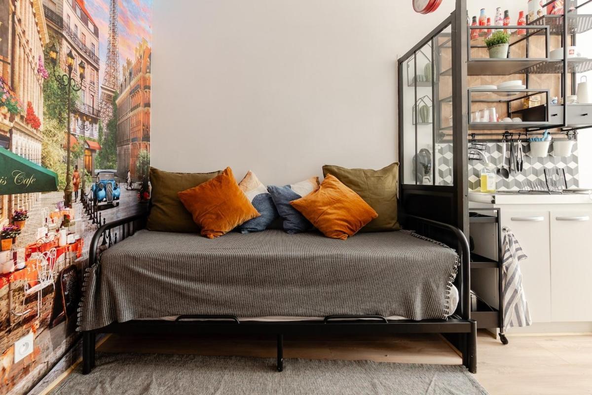 Studio Paris - Metro 7 Cadet - Quartier Faubourg-Montmartre エクステリア 写真